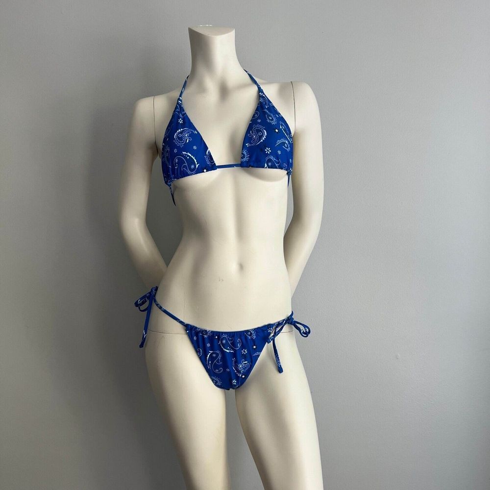 Swimwear Women's Blue Paisley 3 Piece Bikini Sets With Bucket Hat Size M‎